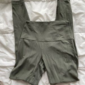 Lululemon align leggings 28in size 6 sage